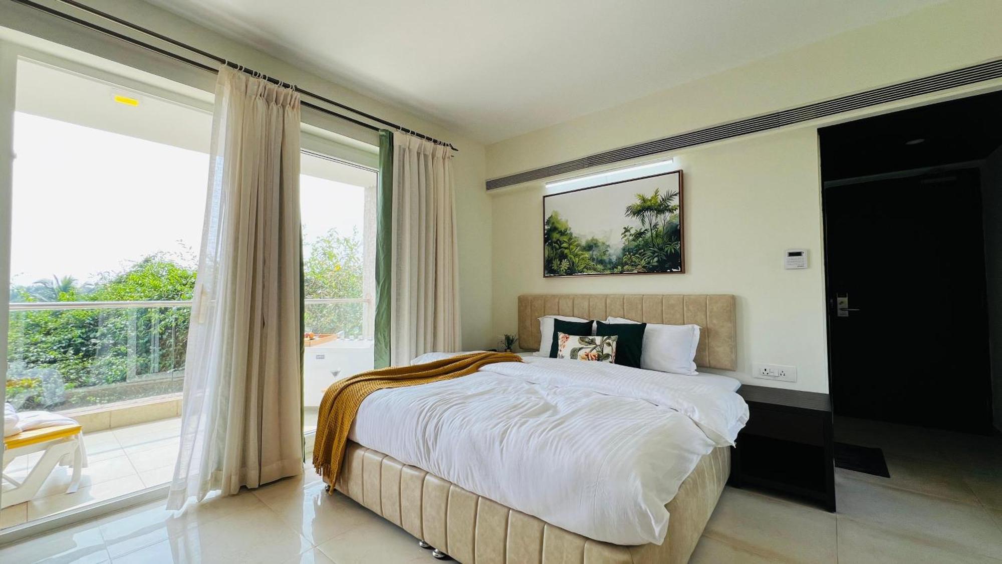 Bluo Amani Vagator - Boutique Goa Hotel