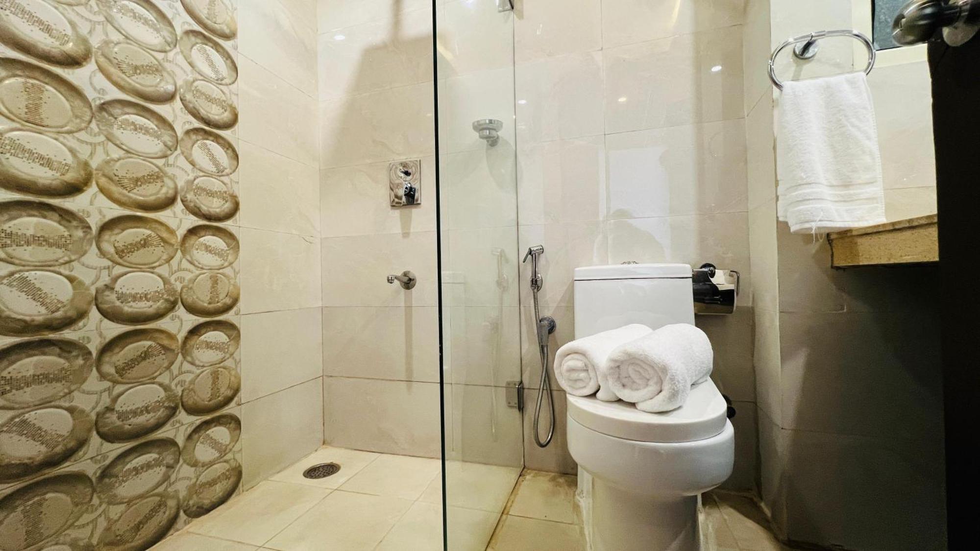Hotel Bluo Amani Vagator - Boutique Goa